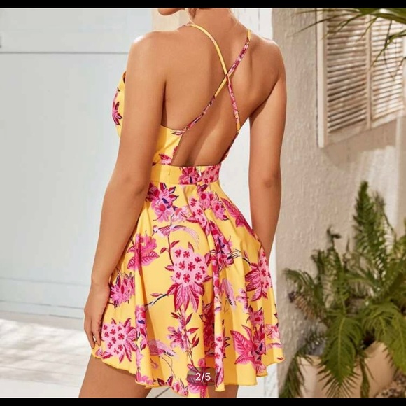 SHEIN backless Sundress - Picture 2 of 2